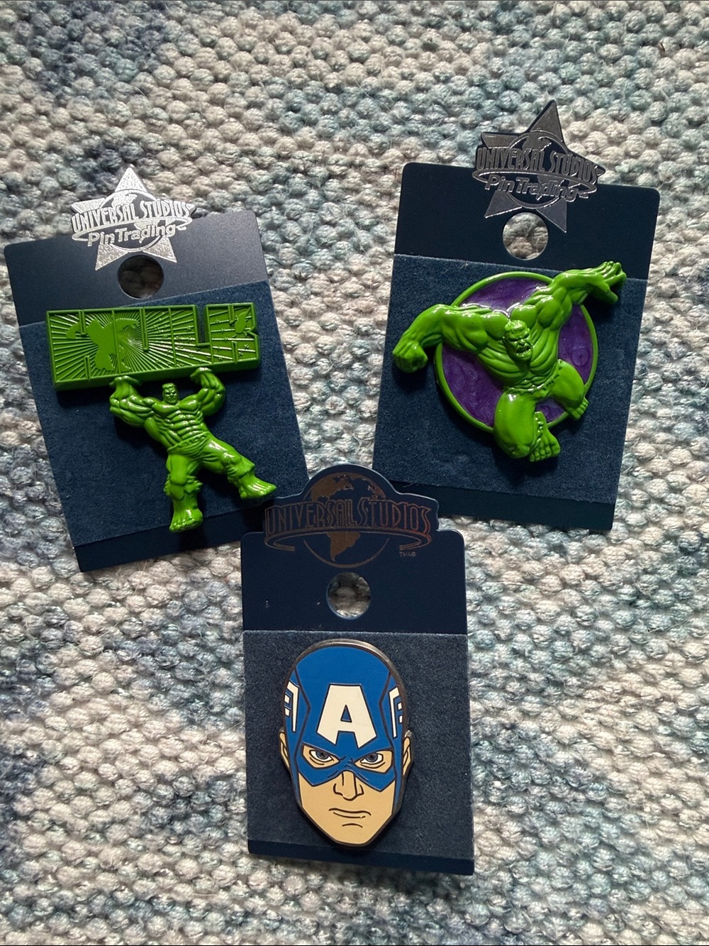 Universal Studios Hulk & Captain America trading Pin set of 3